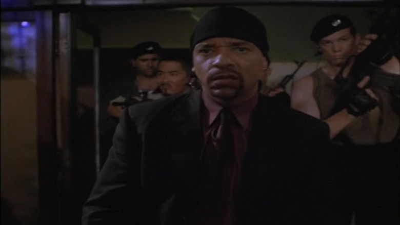 кадр из фильма Последний круиз