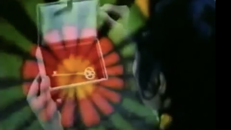 кадр из фильма Эльф из дома с привидениями