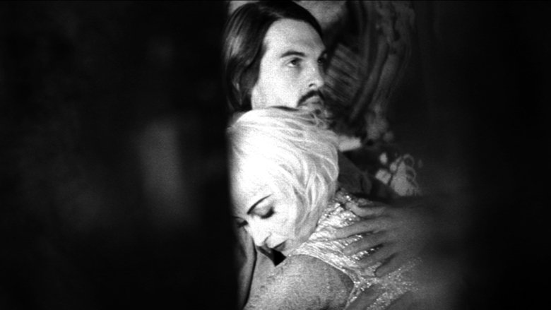 кадр из фильма Dharma Guns (La Succession Starkov)