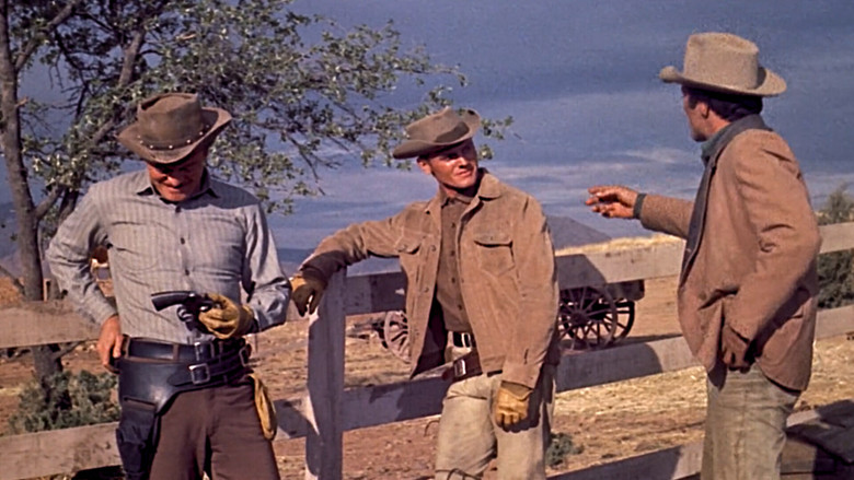 кадр из фильма Gunman's Walk