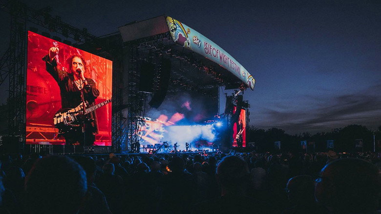 кадр из фильма The Cure - Isle Of Wight Festival 2026