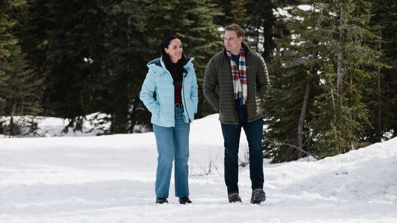 кадр из фильма A Sprinkle of Christmas