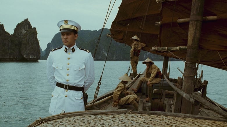 кадр из фильма Индокитай