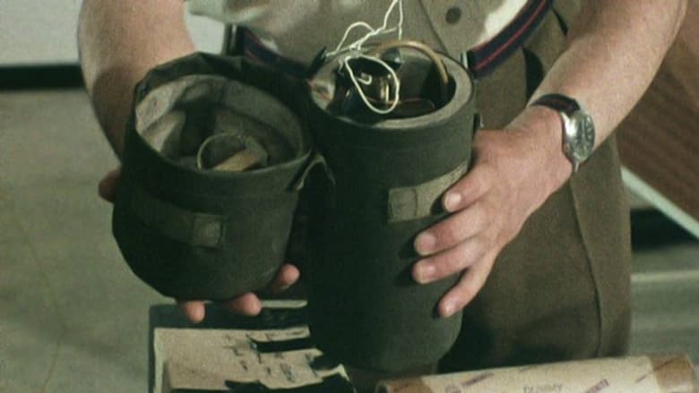 кадр из фильма The Bomb Disposal Men