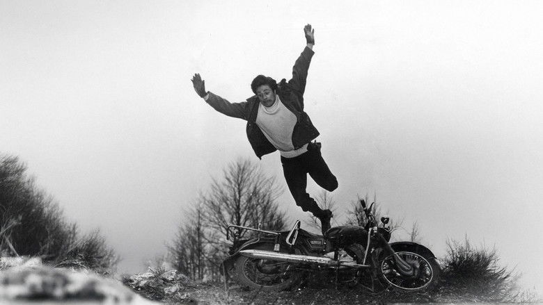 кадр из фильма Göklerdeki Sevgili