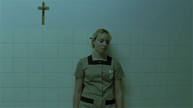 кадр из фильма Импорт/Экспорт