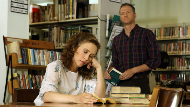 кадр из фильма Небо и земля