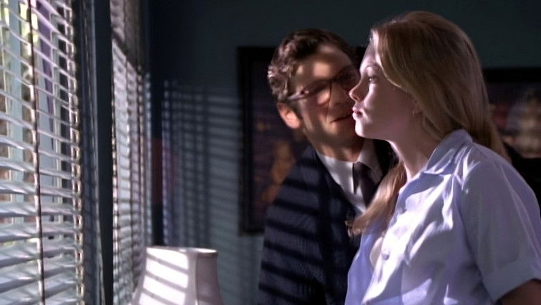 кадр из фильма Девочка из исправительной колонии