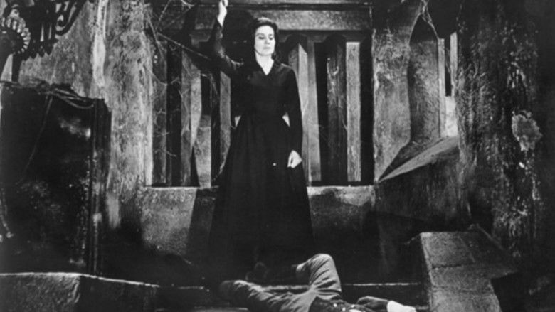 кадр из фильма La maldición de la Llorona