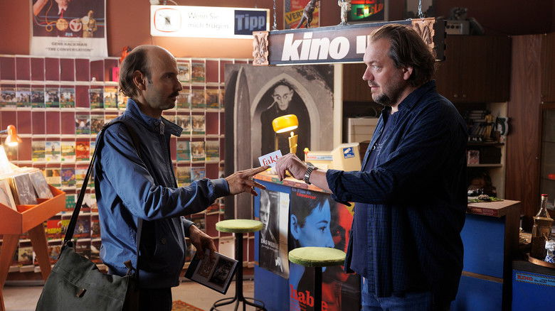 кадр из фильма Der Held vom Bahnhof Friedrichstraße