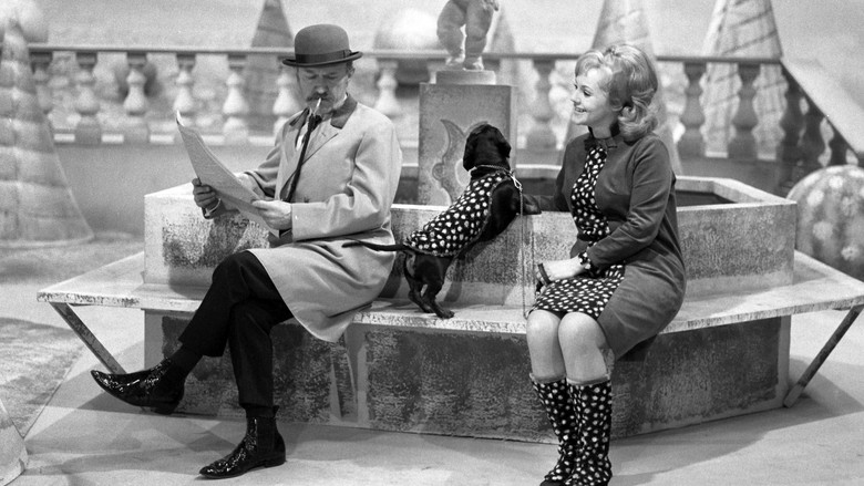 кадр из фильма O fajfce s myslivcem a jelenem