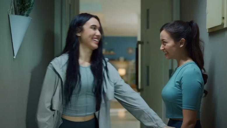 кадр из фильма Musuh Dalam Selimut