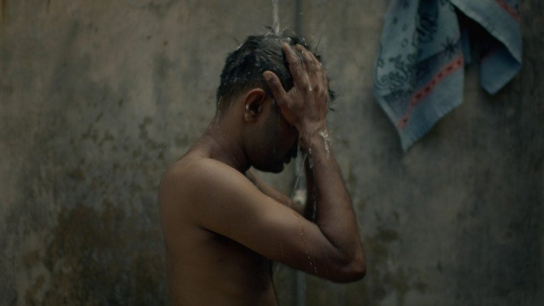 кадр из фильма Lifebuoy