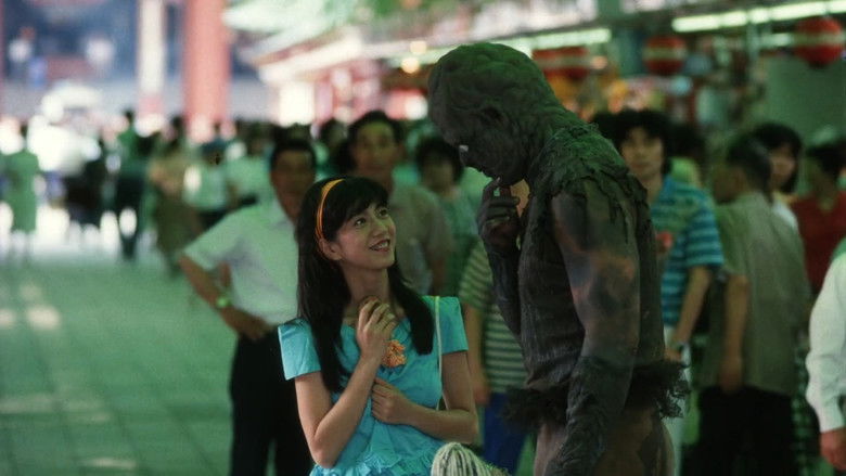 кадр из фильма Токсичный мститель 2