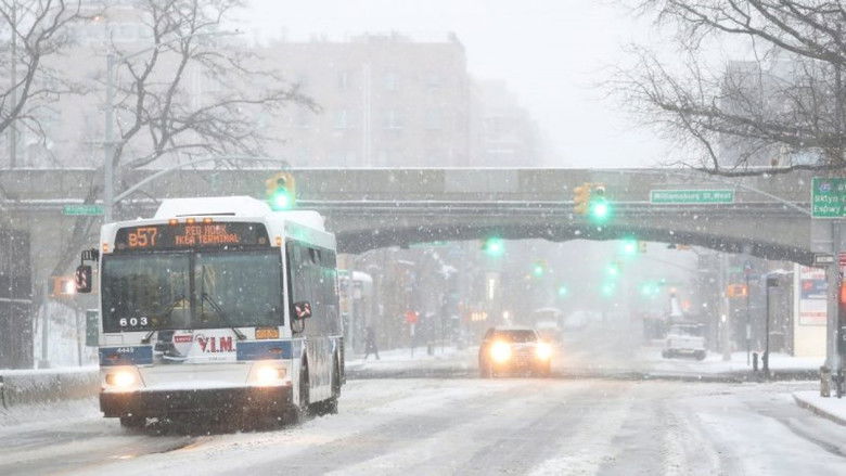 кадр из фильма New-York Walking Exploring with a camera