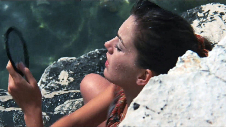 кадр из фильма Non faccio la guerra, faccio l'amore