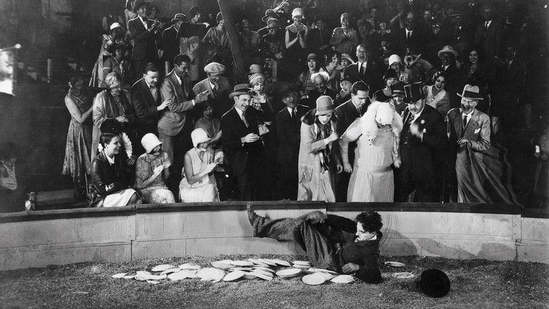 кадр из фильма Цирк