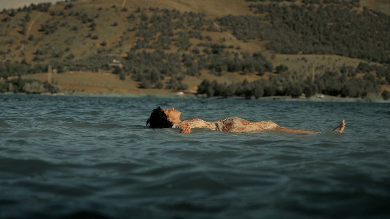 кадр из фильма Blue 52