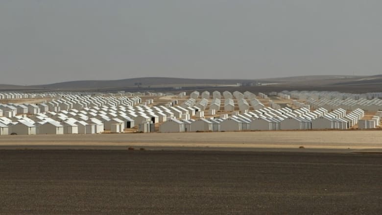 кадр из фильма Bienvenue au Réfugistan