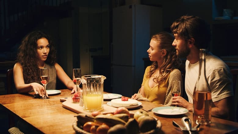 кадр из фильма Help