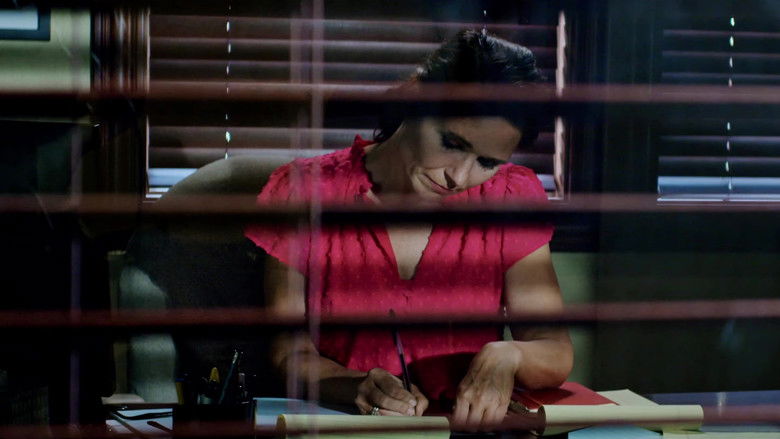 кадр из фильма Mute