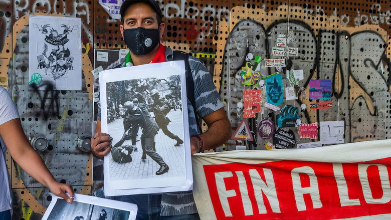 Bastardo: La herencia de un genocida