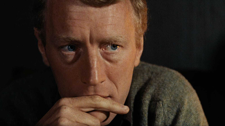 кадр из фильма Прикосновение