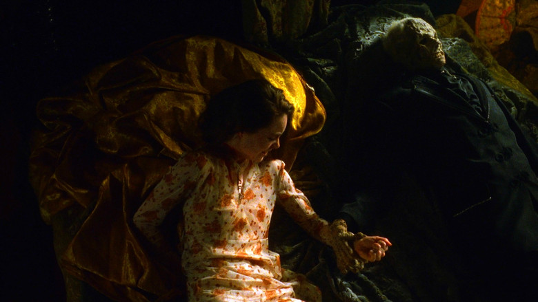 кадр из фильма Дневники вампира