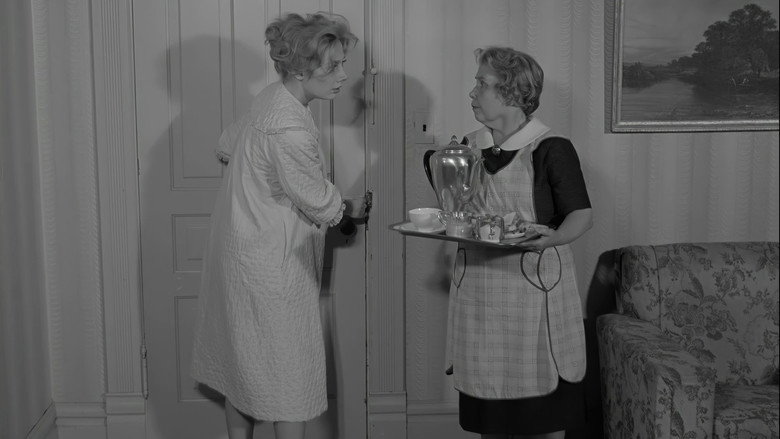 кадр из фильма Карнавал душ