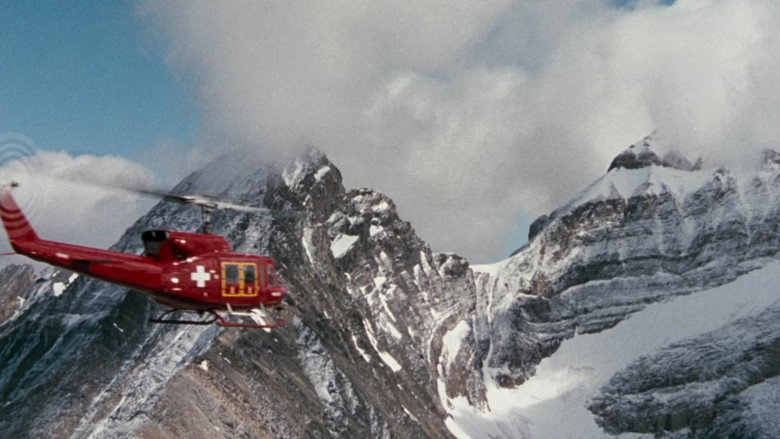 кадр из фильма Эйс Вентура 2: Когда зовёт природа