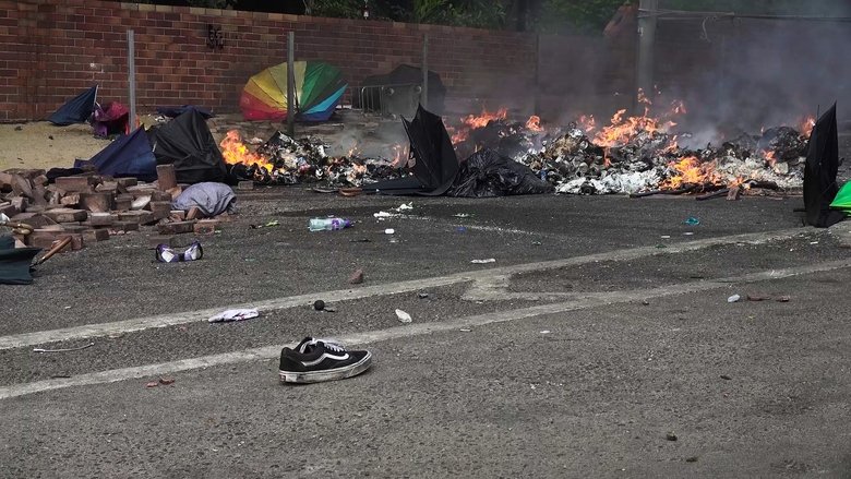 кадр из фильма 理大圍城