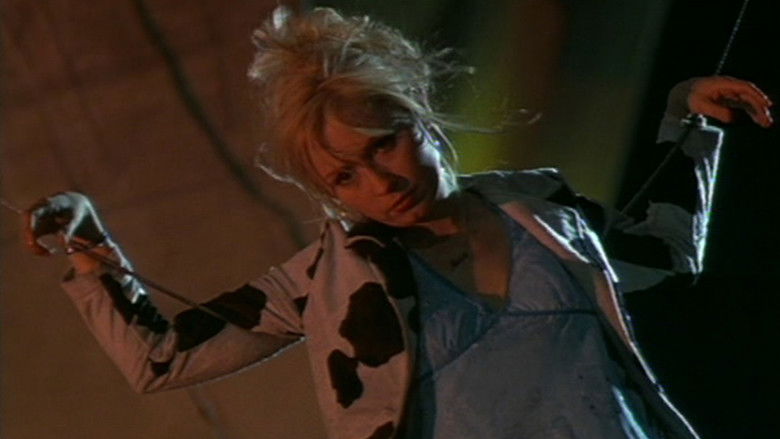 кадр из фильма The Darkling