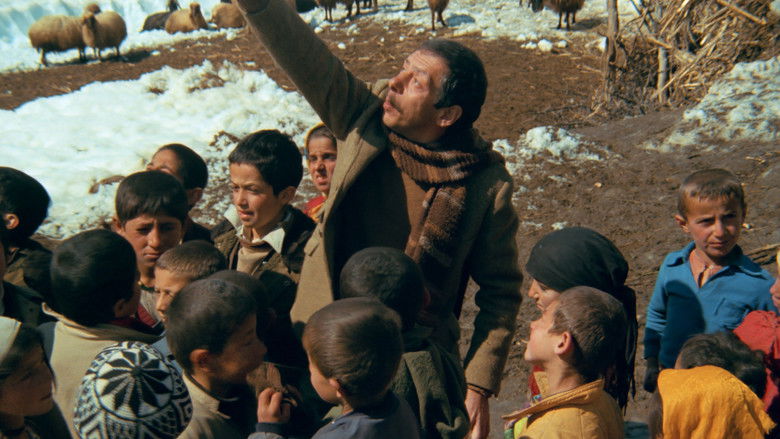 кадр из фильма Hakkâri'de Bir Mevsim