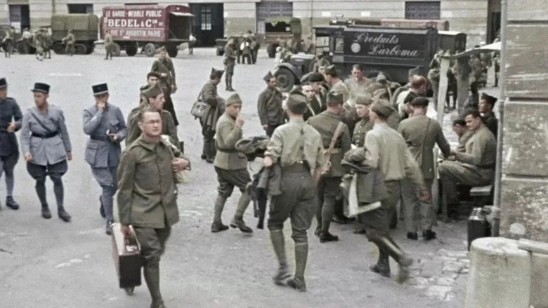кадр из фильма 1939-1940 : une étrange défaite