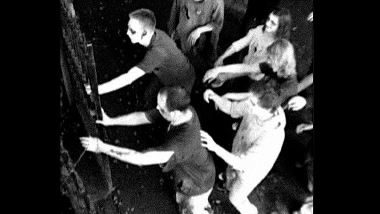 кадр из фильма Attacco dei Morti Viventi