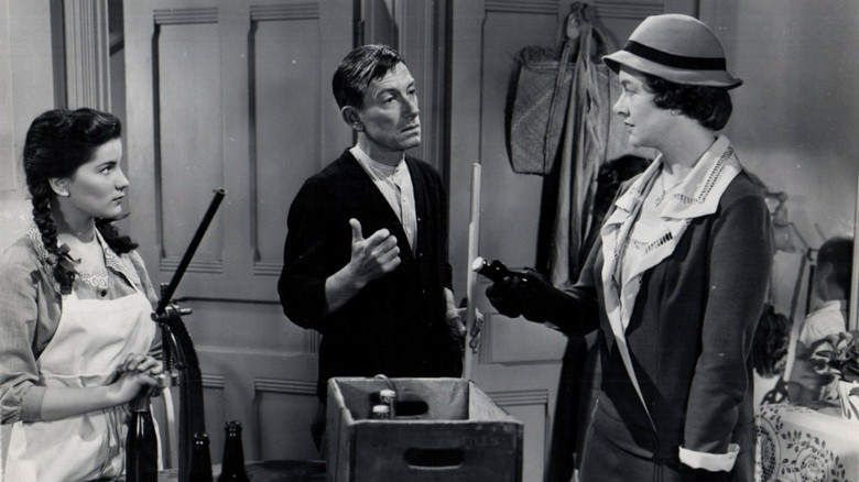 кадр из фильма Belles on Their Toes