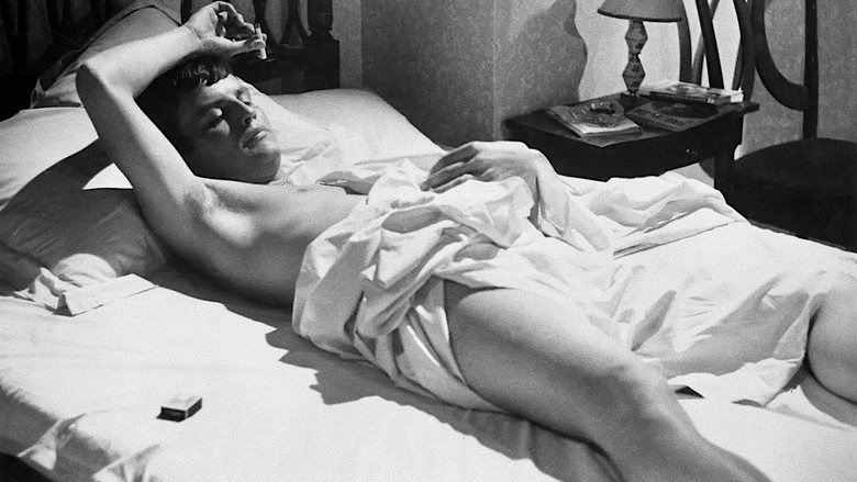 кадр из фильма Oltraggio al pudore