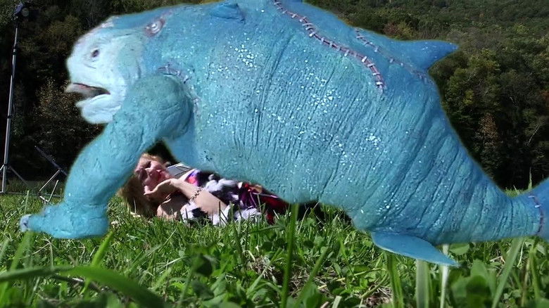 кадр из фильма Акула-Франкенштейн