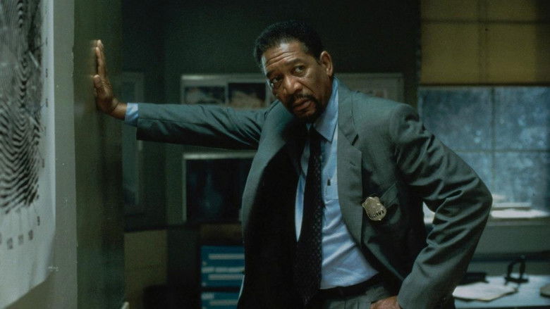 кадр из фильма Целуя девушек