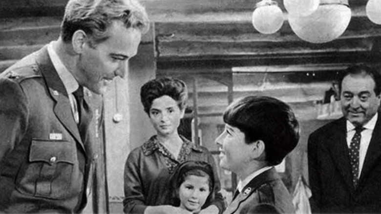 кадр из фильма Alerta en el cielo