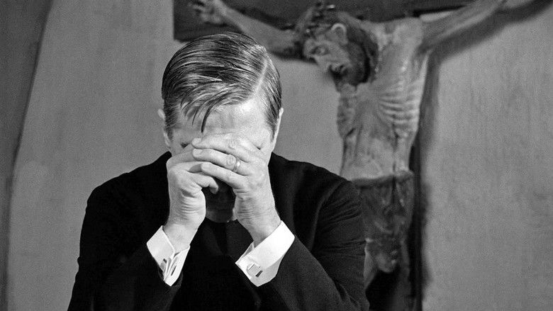 кадр из фильма Причастие