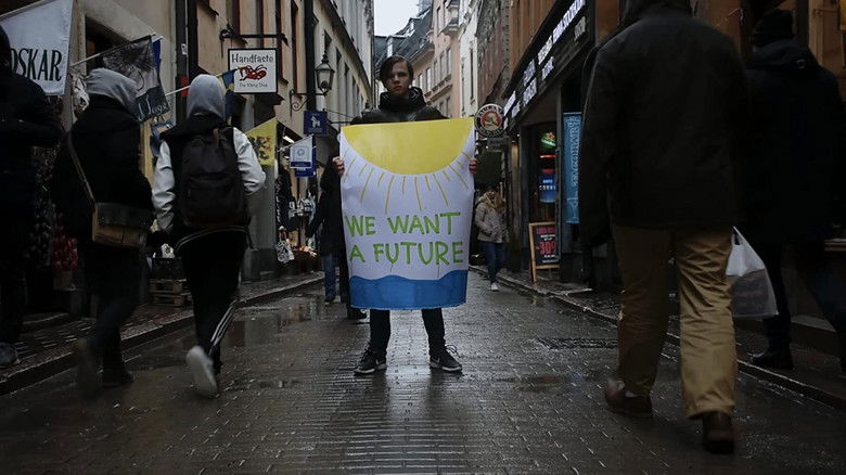 кадр из фильма Strike! – Fighting for the Future