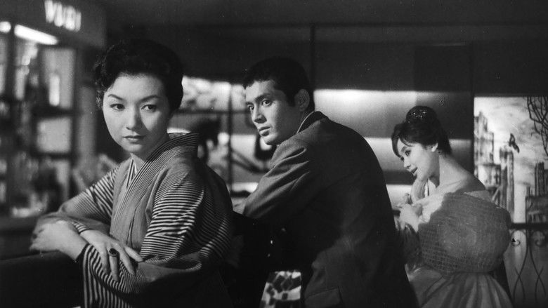 кадр из фильма Когда женщина поднимается по лестнице