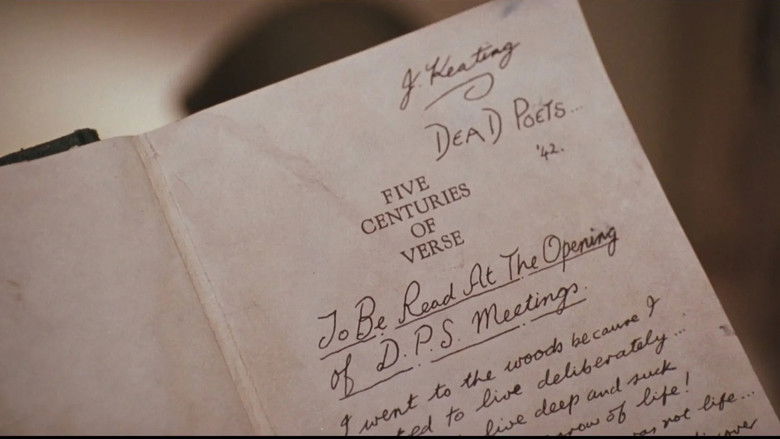 кадр из фильма Общество мёртвых поэтов