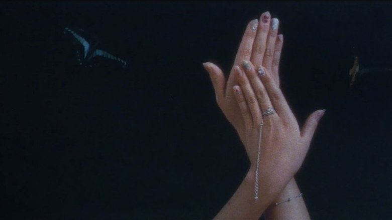 кадр из фильма 白い肌の狩人　蝶の骨