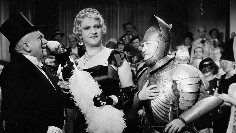 кадр из фильма Этажом выше