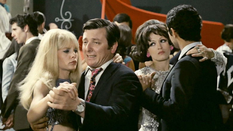 кадр из фильма Το ανθρωπάκι