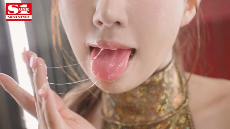 кадр из фильма 超鮮明4K機材撮影!三上悠亜の豊満ボディと圧倒的美顔を堪能するエロティシズム肉感艶美性交