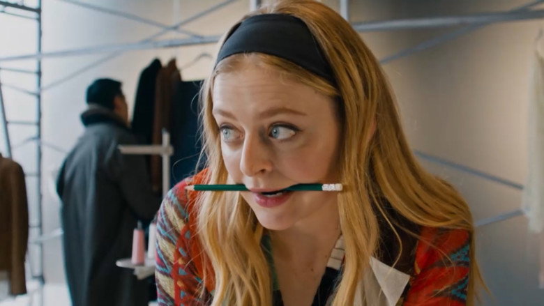 кадр из фильма Идиотка