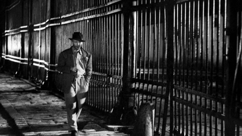 кадр из фильма У стен Малапаги